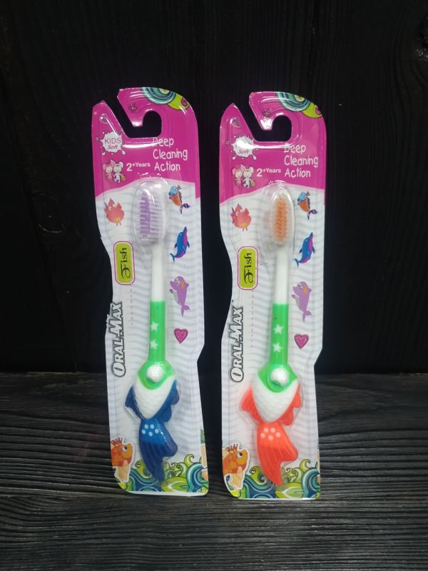 Oral MAX Kids зубная щетка для детей