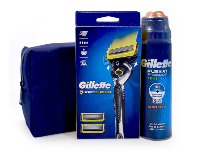 Набор Gillette Proshield в сумке. Бритва + 2 сменные кассеты + гель Fusion Proglide 170 мл